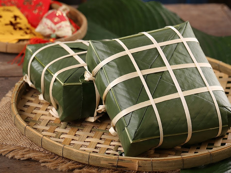 Bạn nên ăn bánh chưng vào bữa sáng hoặc bữa trưa để nạp năng lượng cho cơ thể